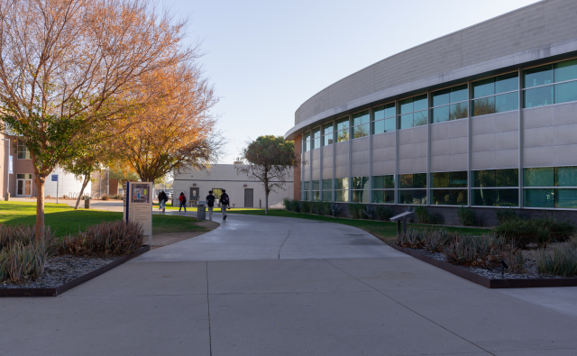 Students walking on GateWay campus